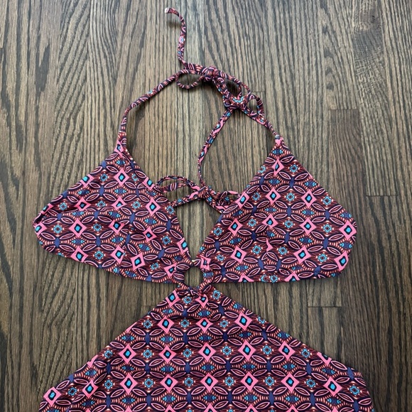 J. Crew O Ring Circle Side Cutout Waist One Piece Swimsuit size 10 - Picture 2 of 8